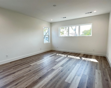 3908 Rochelle Drive - Photo Thumbnail 20