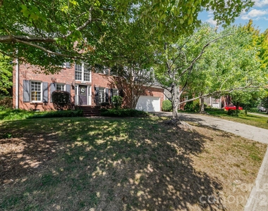 6401 Morningsong Lane - Photo Thumbnail 3