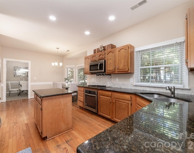 6401 Morningsong Lane - Photo Thumbnail 21