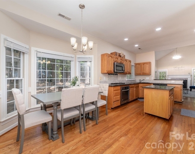 6401 Morningsong Lane - Photo Thumbnail 15