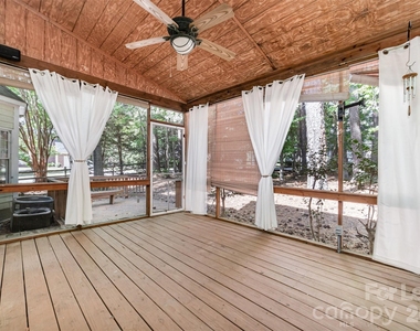 6401 Morningsong Lane - Photo Thumbnail 12
