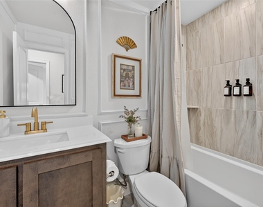 7213 Cherry Blossom Lane - Photo Thumbnail 11