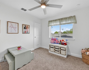 7213 Cherry Blossom Lane - Photo Thumbnail 12