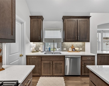 7213 Cherry Blossom Lane - Photo Thumbnail 8