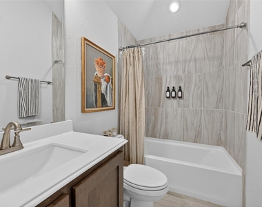 7213 Cherry Blossom Lane - Photo Thumbnail 16