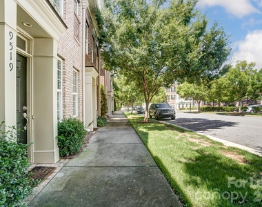 9519 Longstone Lane - Photo Thumbnail 4