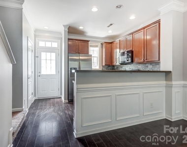 9519 Longstone Lane - Photo Thumbnail 7