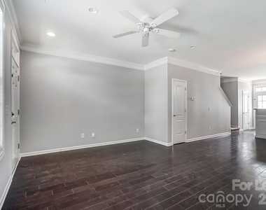 9519 Longstone Lane - Photo Thumbnail 17