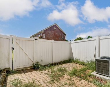 9519 Longstone Lane - Photo Thumbnail 35