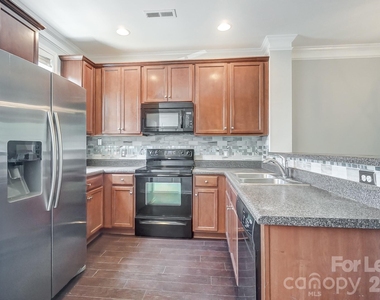 9519 Longstone Lane - Photo Thumbnail 8