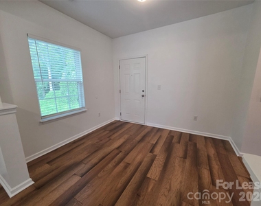 21510 Aftonshire Drive - Photo Thumbnail 5