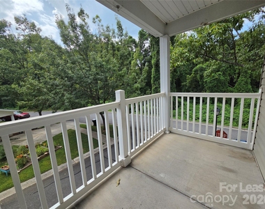 21510 Aftonshire Drive - Photo Thumbnail 10
