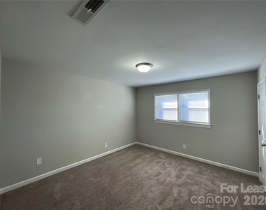 206 E Glendale Avenue - Photo Thumbnail 23