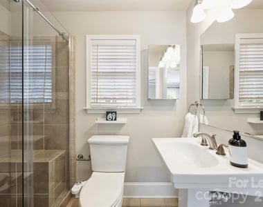 1323 Carolyn Drive - Photo Thumbnail 8