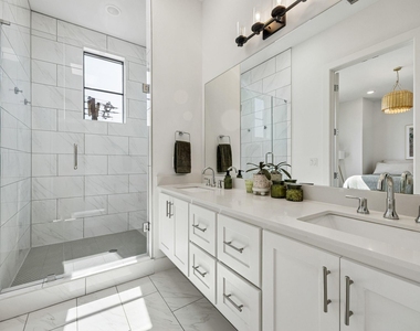737 N Zang Boulevard - Photo Thumbnail 16