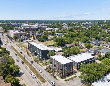 737 N Zang Boulevard - Photo Thumbnail 27