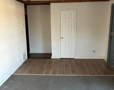 2520 Bancroft Street - Photo Thumbnail 5