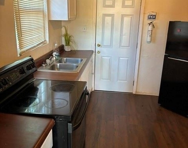 2520 Bancroft Street - Photo Thumbnail 4