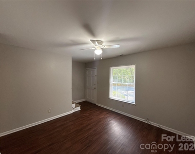 409 Hawley Avenue - Photo Thumbnail 1