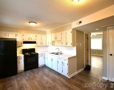 116 E Church Street - Photo Thumbnail 8