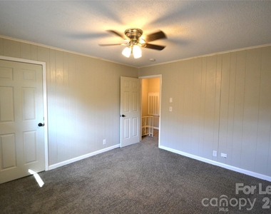 116 E Church Street - Photo Thumbnail 19