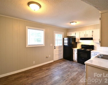 116 E Church Street - Photo Thumbnail 7