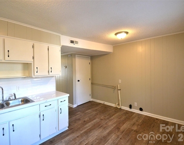 116 E Church Street - Photo Thumbnail 11