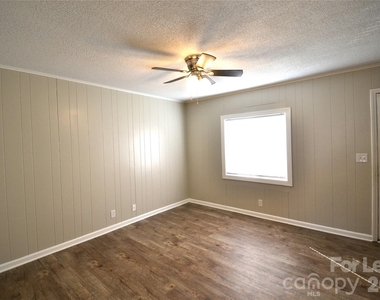 116 E Church Street - Photo Thumbnail 5