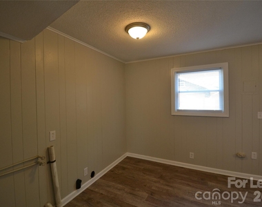 116 E Church Street - Photo Thumbnail 6