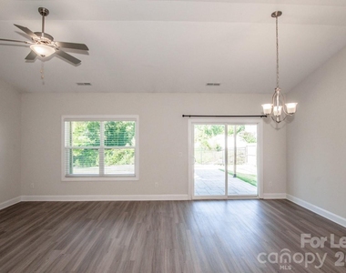 128 Wheelwright Way - Photo Thumbnail 9