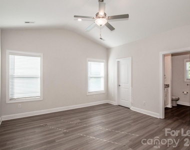 128 Wheelwright Way - Photo Thumbnail 28