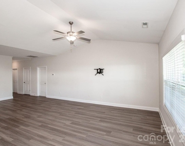128 Wheelwright Way - Photo Thumbnail 12