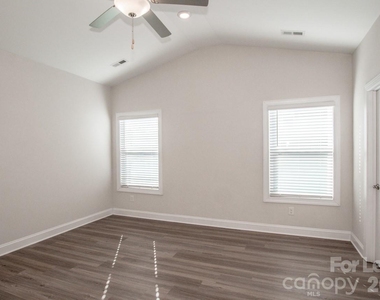 128 Wheelwright Way - Photo Thumbnail 29