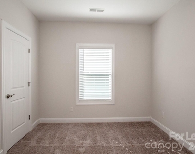 128 Wheelwright Way - Photo Thumbnail 37