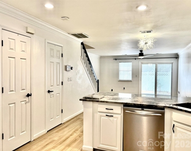 10132 Reindeer Way Lane - Photo Thumbnail 6