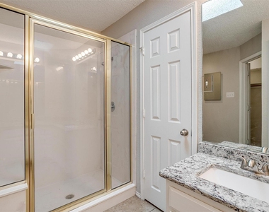 5909 Kesler Drive - Photo Thumbnail 17
