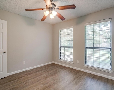 5909 Kesler Drive - Photo Thumbnail 23