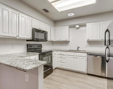 5909 Kesler Drive - Photo Thumbnail 8