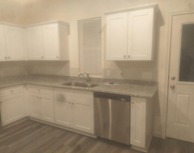 4523 Firewheel Drive - Photo Thumbnail 5