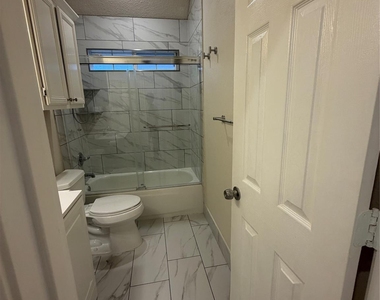 4724 Birchbend Lane - Photo Thumbnail 28
