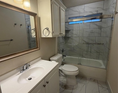4724 Birchbend Lane - Photo Thumbnail 30