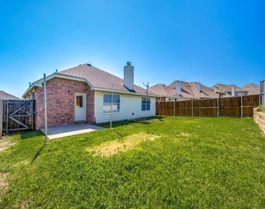 2844 Saddlebred Trail - Photo Thumbnail 23