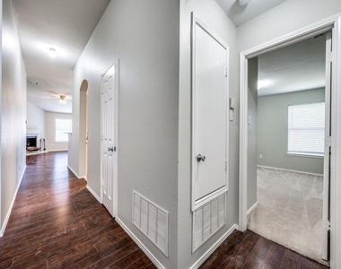 2844 Saddlebred Trail - Photo Thumbnail 22