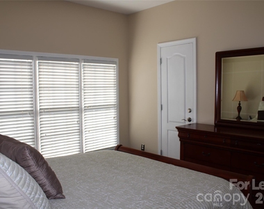 13708 Anthea Lane - Photo Thumbnail 15