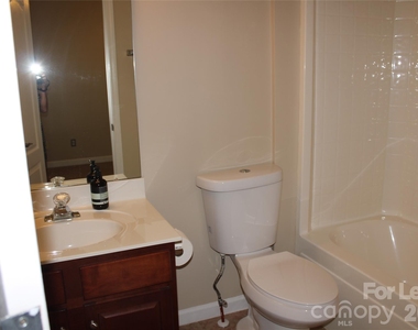 13708 Anthea Lane - Photo Thumbnail 20