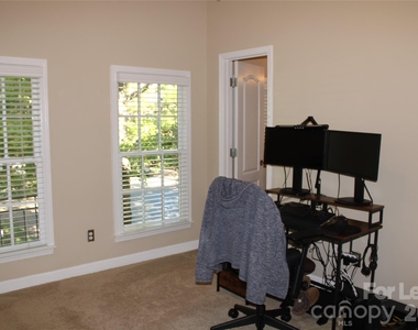 13708 Anthea Lane - Photo Thumbnail 18