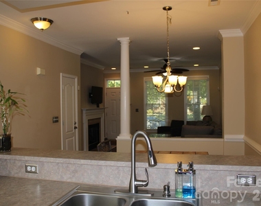 13708 Anthea Lane - Photo Thumbnail 11