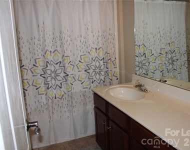 13708 Anthea Lane - Photo Thumbnail 16