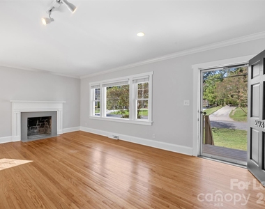 2932 Hanson Drive - Photo Thumbnail 2
