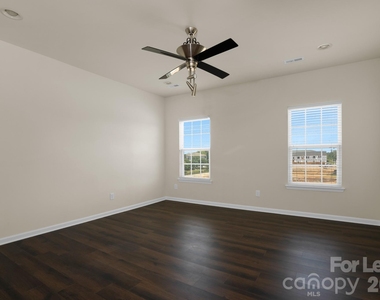 2302 Rachelwood Drive - Photo Thumbnail 14